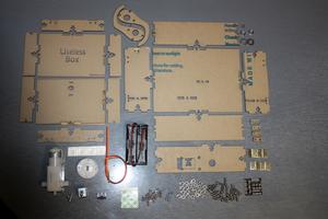 UselessSchutzfolie Bausatz